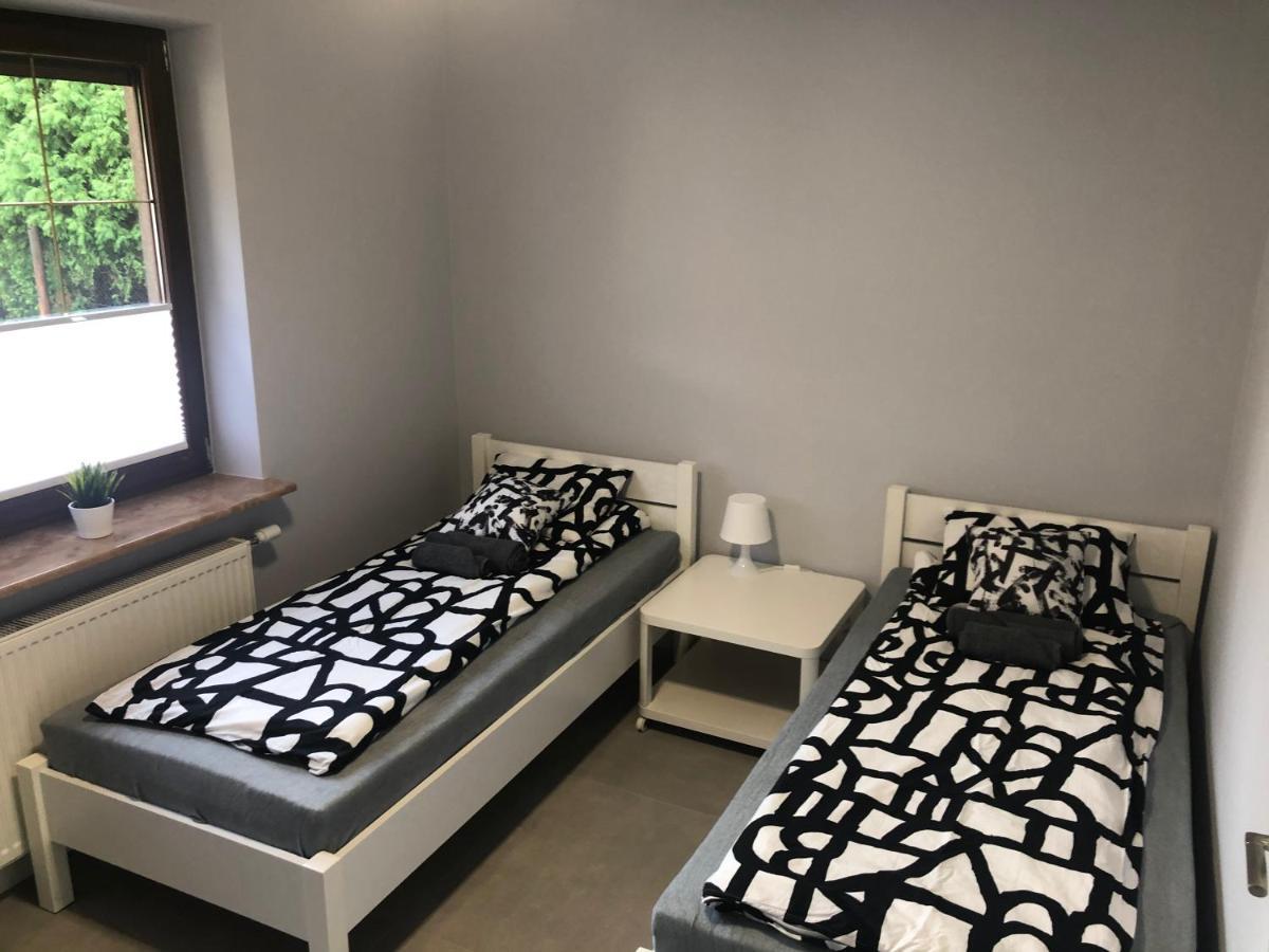 Klimatyzowane Apartamenty I Pokoje Przy Targach كيلتشي المظهر الخارجي الصورة