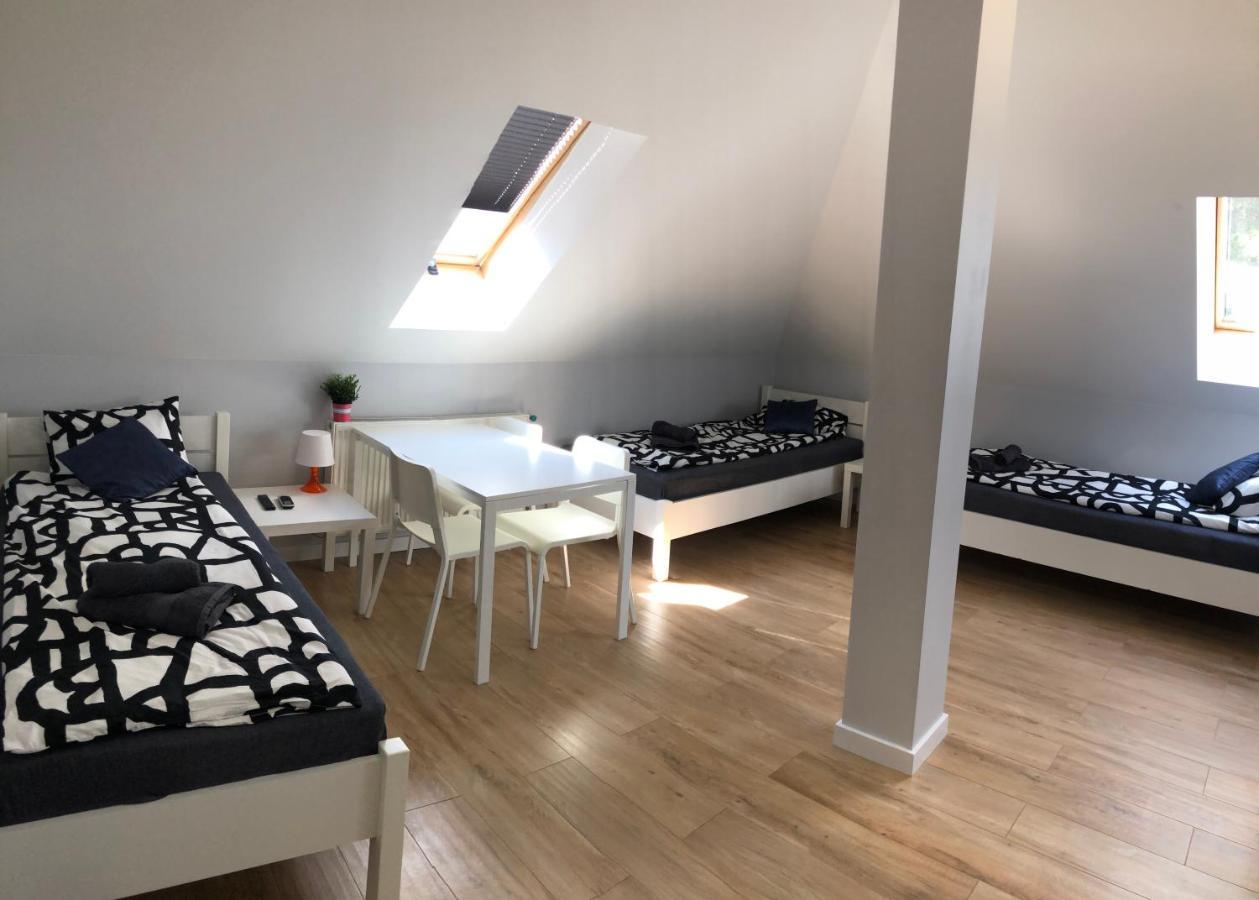 Klimatyzowane Apartamenty I Pokoje Przy Targach كيلتشي المظهر الخارجي الصورة
