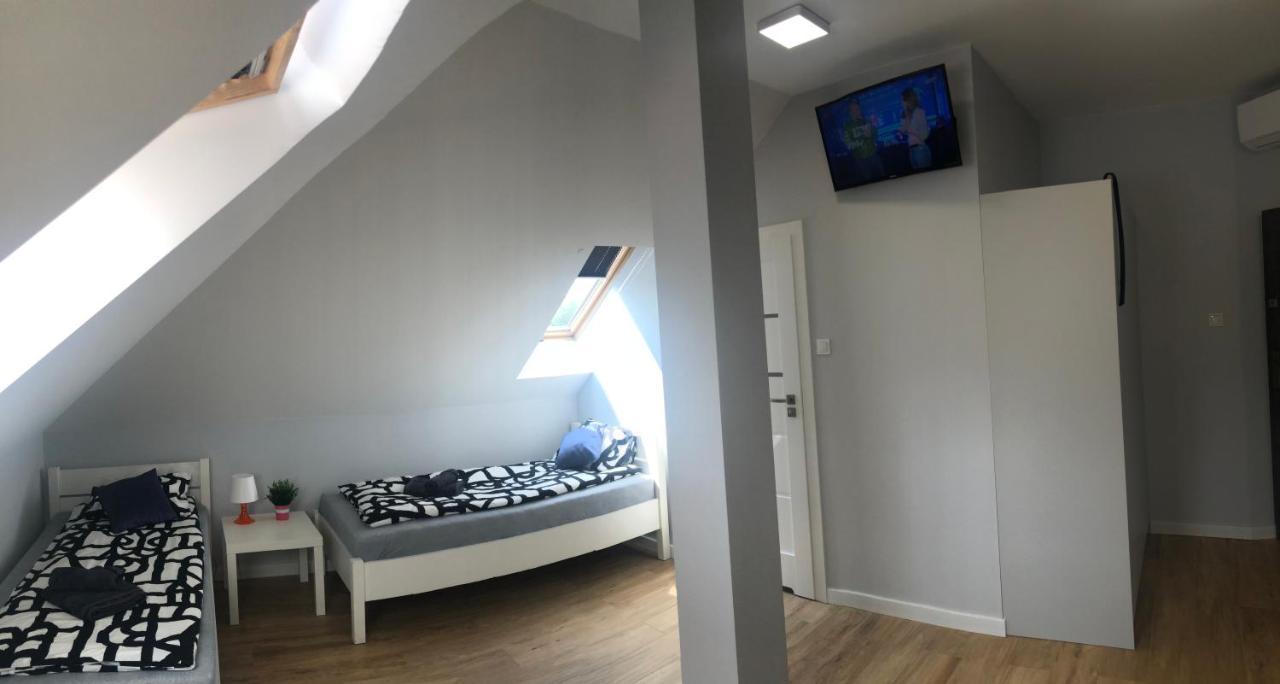 Klimatyzowane Apartamenty I Pokoje Przy Targach كيلتشي المظهر الخارجي الصورة