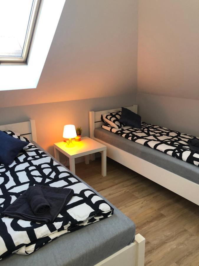 Klimatyzowane Apartamenty I Pokoje Przy Targach كيلتشي المظهر الخارجي الصورة
